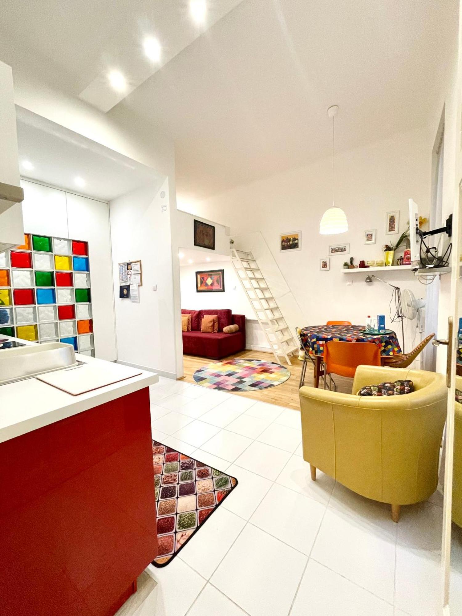 Rainbow Pearl Apartment At St Stephen' S Basilica Budapest Exteriör bild