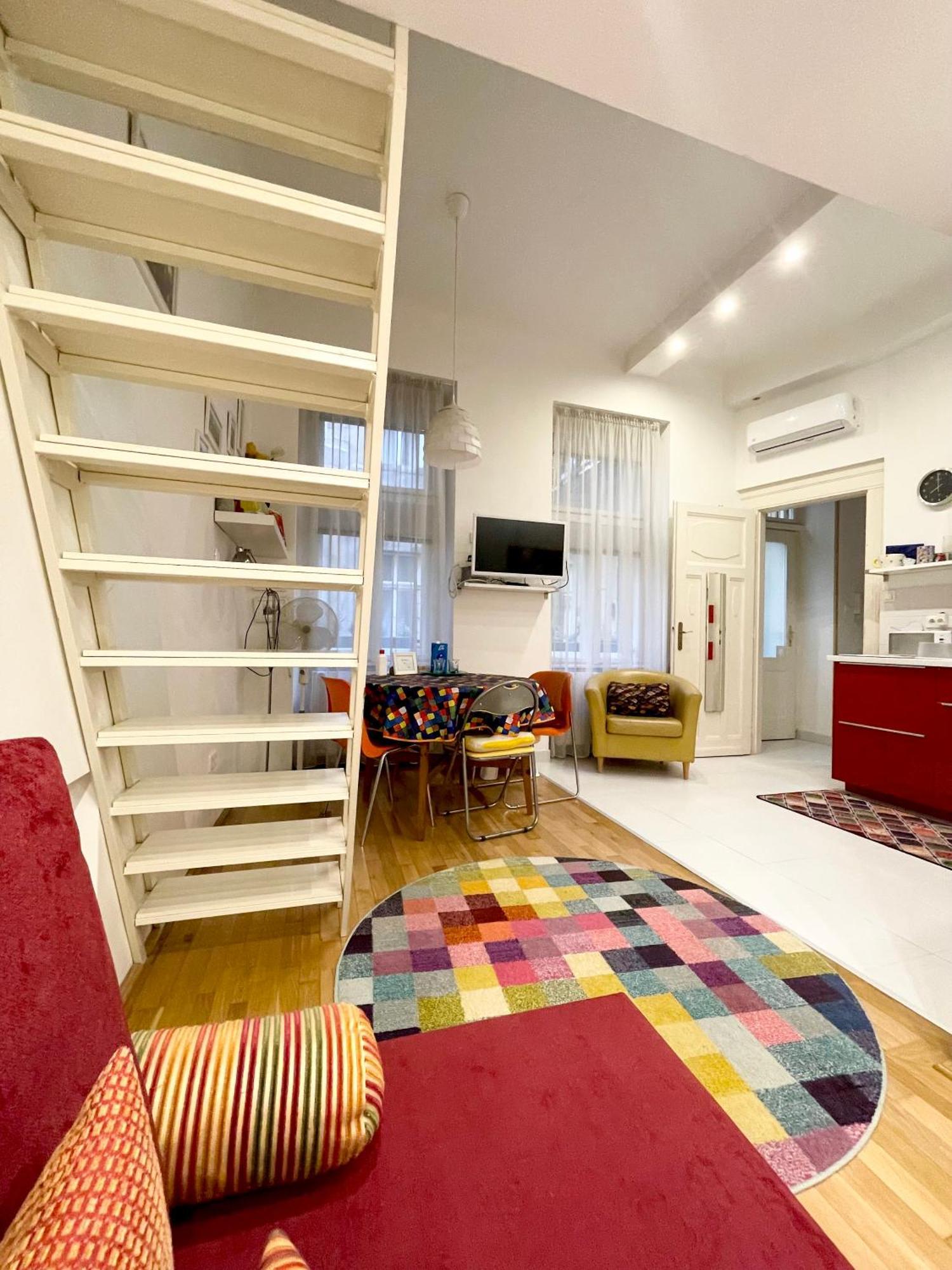 Rainbow Pearl Apartment At St Stephen' S Basilica Budapest Exteriör bild