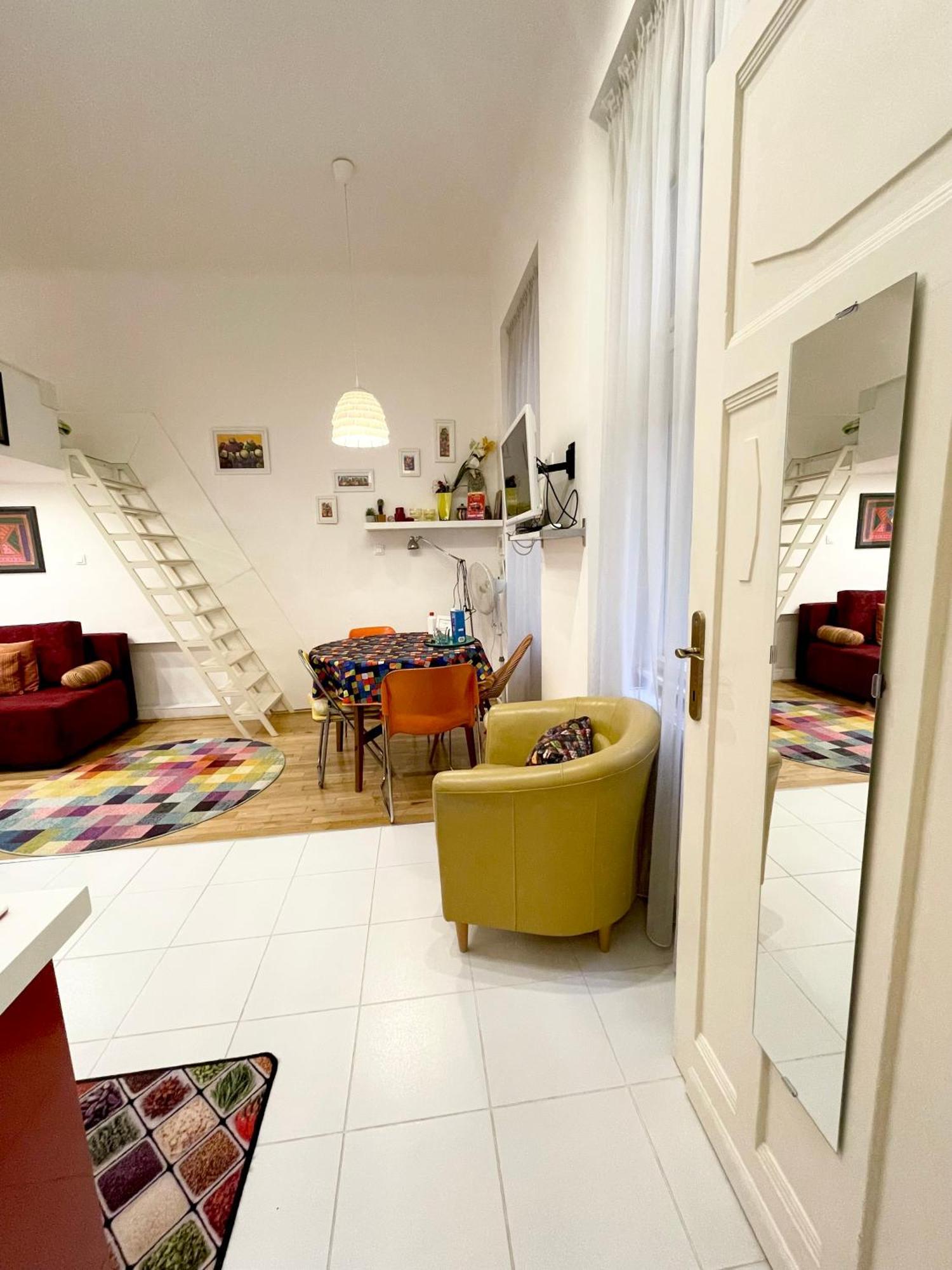 Rainbow Pearl Apartment At St Stephen' S Basilica Budapest Exteriör bild
